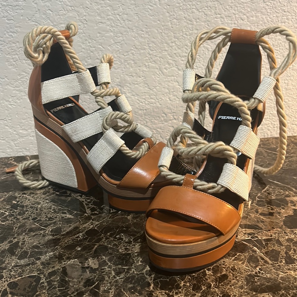 Pierre Hardy brown leather platform tie